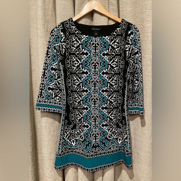 White House Black Market Dresses & Skirts - White House Black Market Printed Sheath Dress, Size X-Small